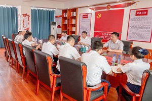 王东升在基层党支部讲树立和践行正确政绩观学习教育专题党课